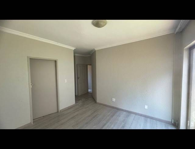 3 BEDROOM HOUSE FOR SALE IN ELDO MANOR